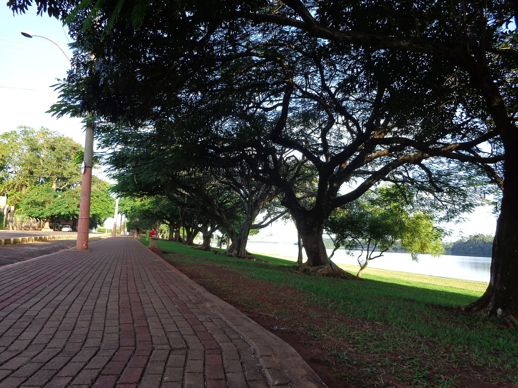 Calçadão da Prainha de Salto Grande